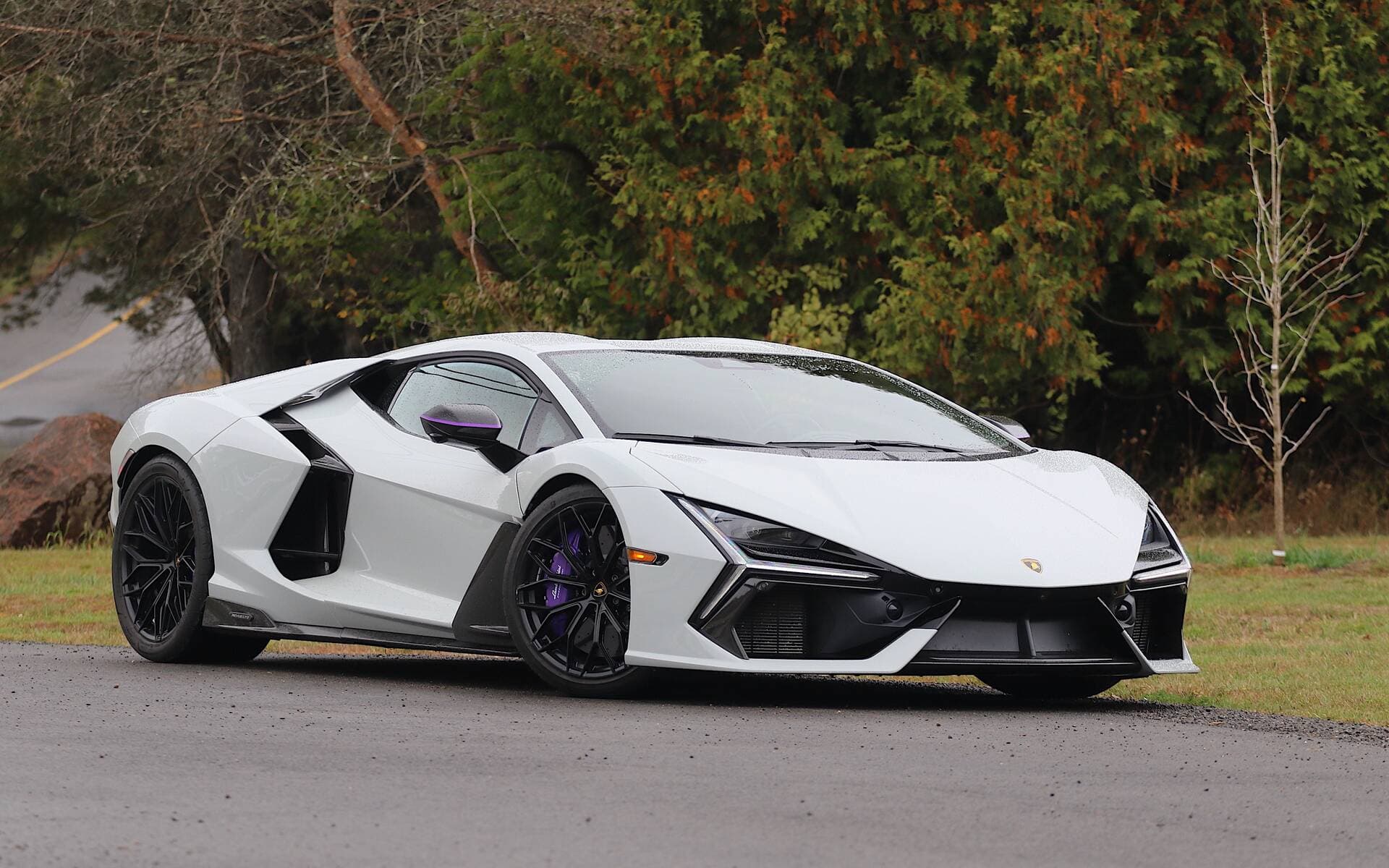Lamborghini Revuelto en location prestige
